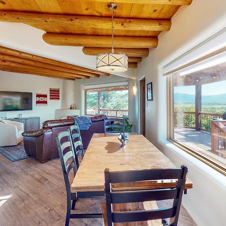 Cottam Pines A Villa Taos Exterior photo