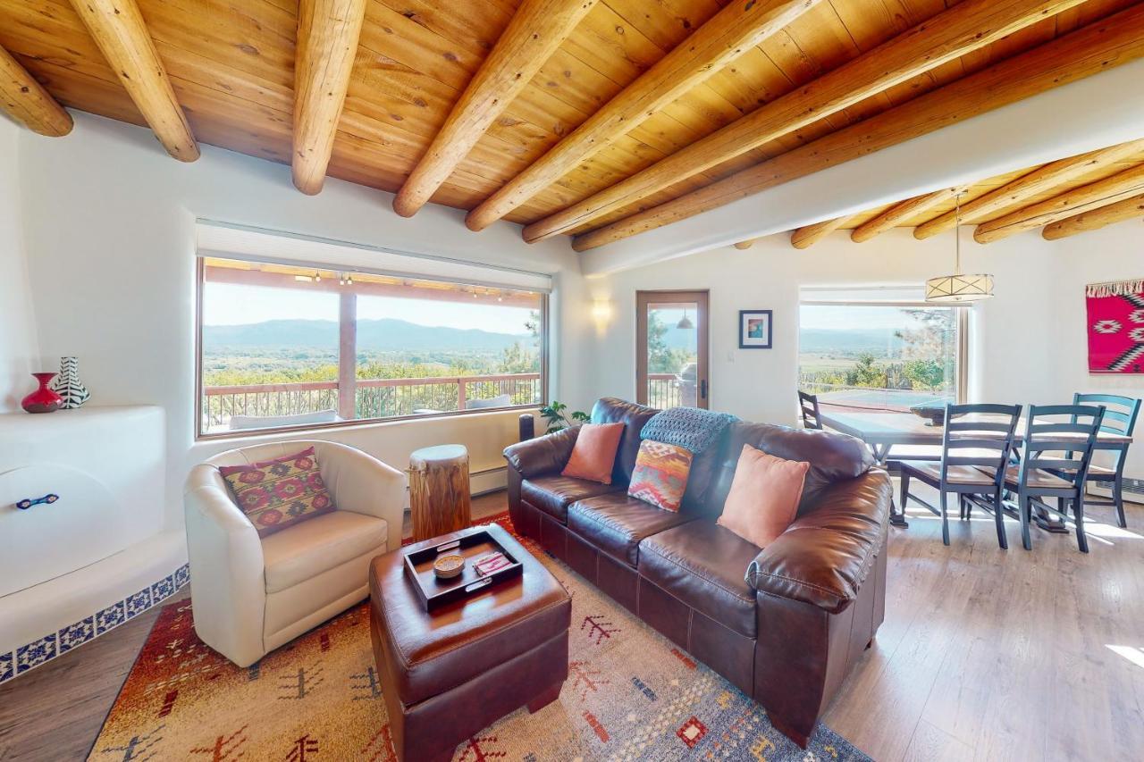 Cottam Pines A Villa Taos Exterior photo